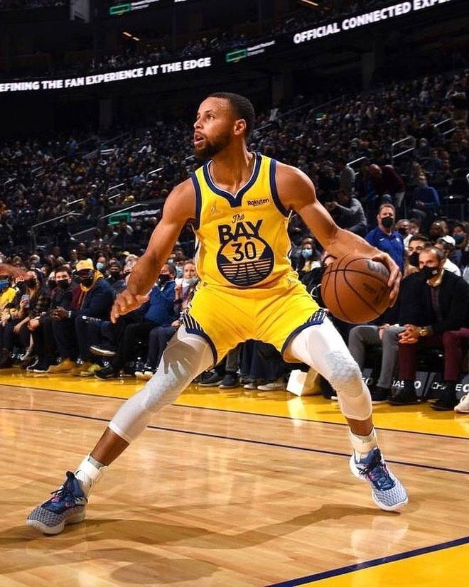 一号娱乐重磅!今夜布莱顿手感冰凉广州队迎来里程碑,勇士冲击纪录(切尔西对阵布莱顿)